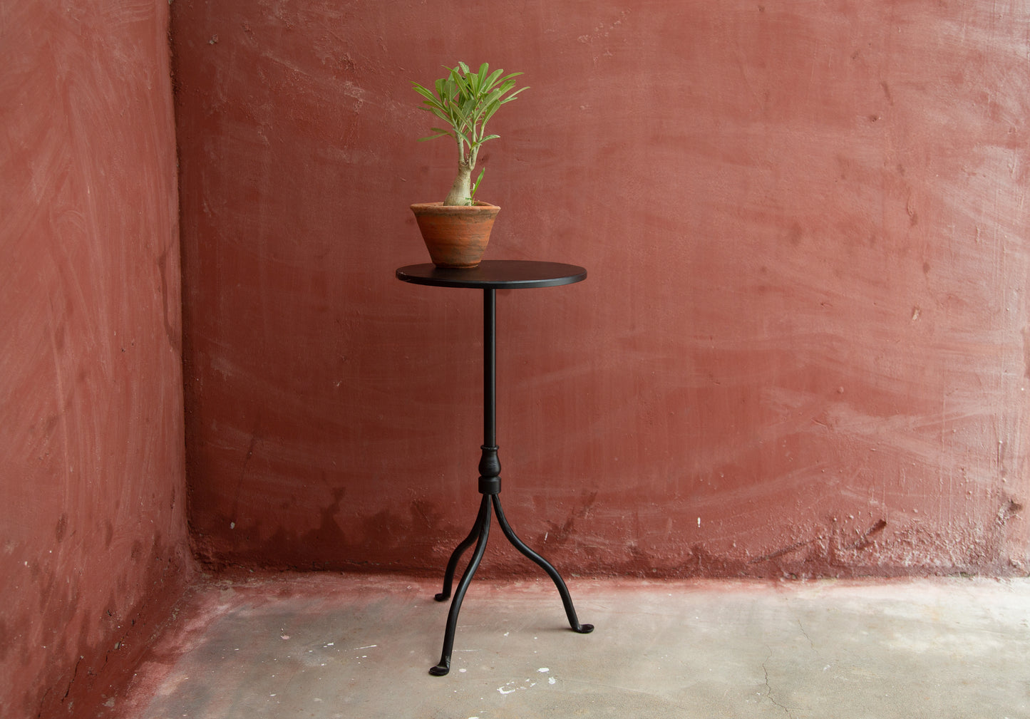 Evans Iron Pedestal - Black